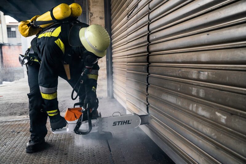 Stihl MS 462 C-M R Emergency Chainsaw (depth limiter sold separately)