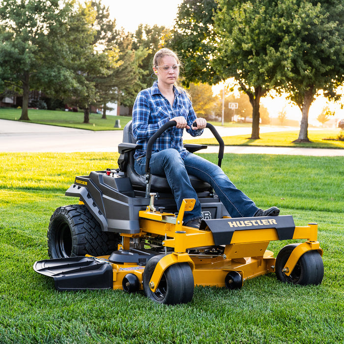 Hustler RAPTOR XD 42" Zero-Turn Mower