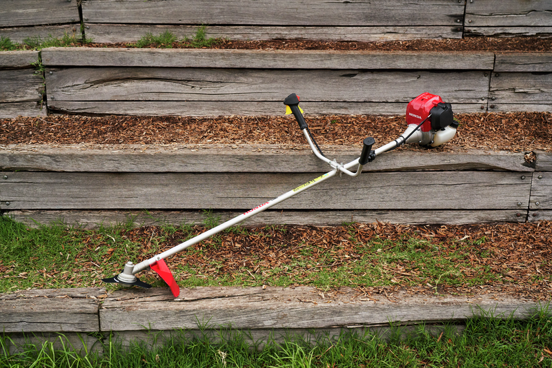 UMK450T Bike Handle Brushcutter