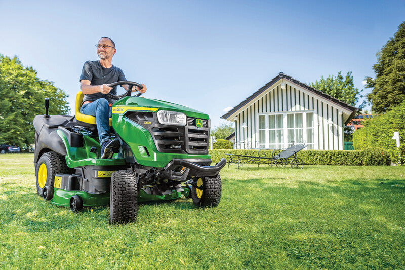 John Deere X167R Rear Catcher Lawn Tractor 42"
